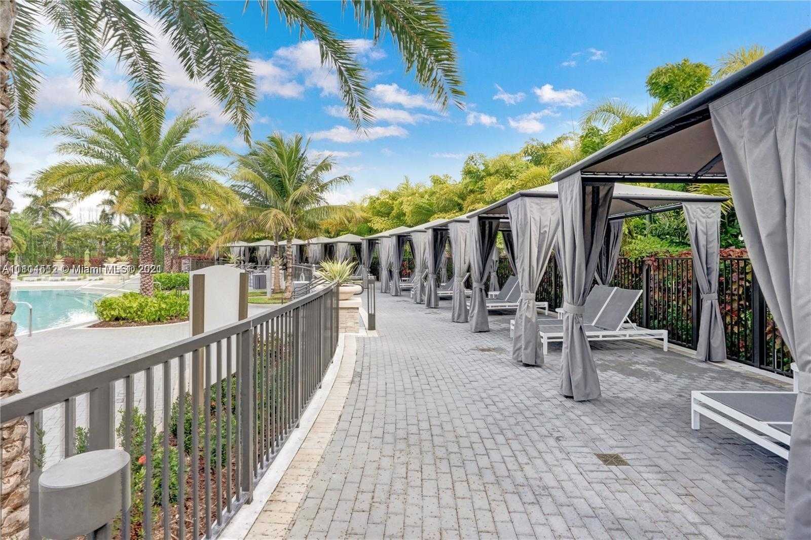 Small Image of 10500 NORTH WEST 78TH TER #10500, Doral Number 43