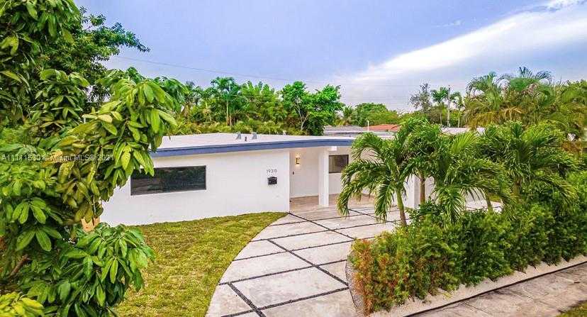 Small Image of 19310 NORTH EAST 19TH AVE, Miami Number 12