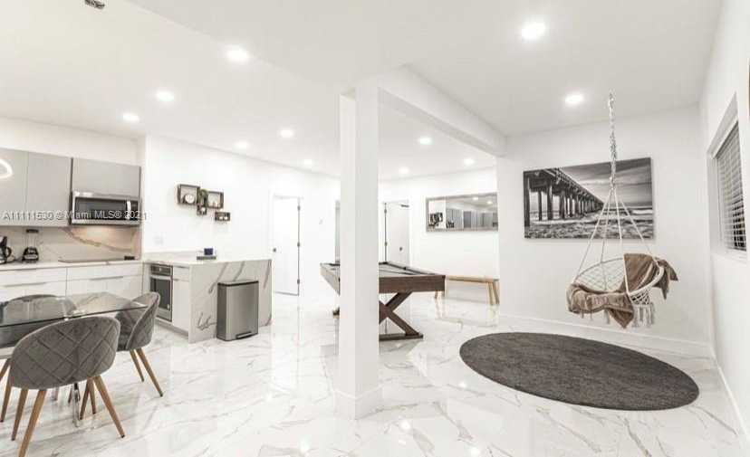 Small Image of 19310 NORTH EAST 19TH AVE, Miami Number 20