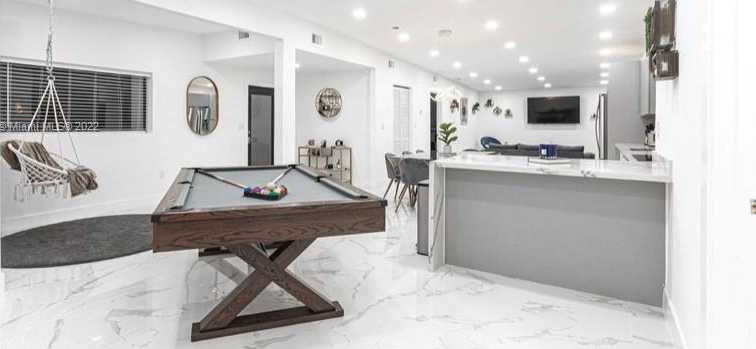 Small Image of 19310 NORTH EAST 19TH AVE, Miami Number 22