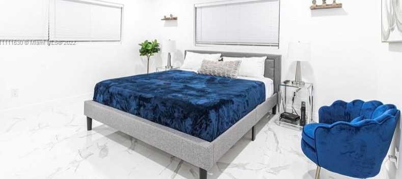 Small Image of 19310 NORTH EAST 19TH AVE, Miami Number 28