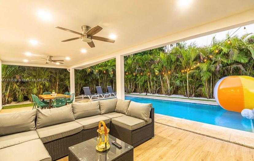Small Image of 19310 NORTH EAST 19TH AVE, Miami Number 5