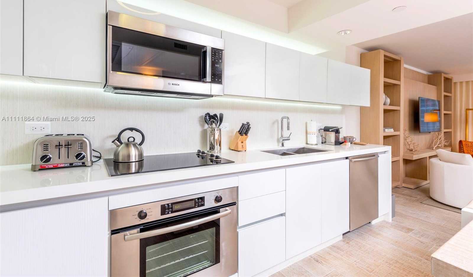 Small Image of 102 24TH ST #906, Miami Beach Number 13