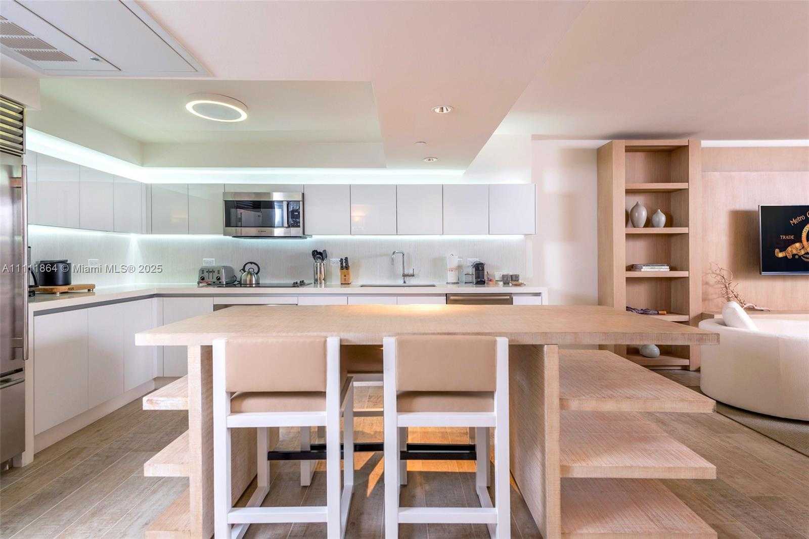 Small Image of 102 24TH ST #906, Miami Beach Number 14