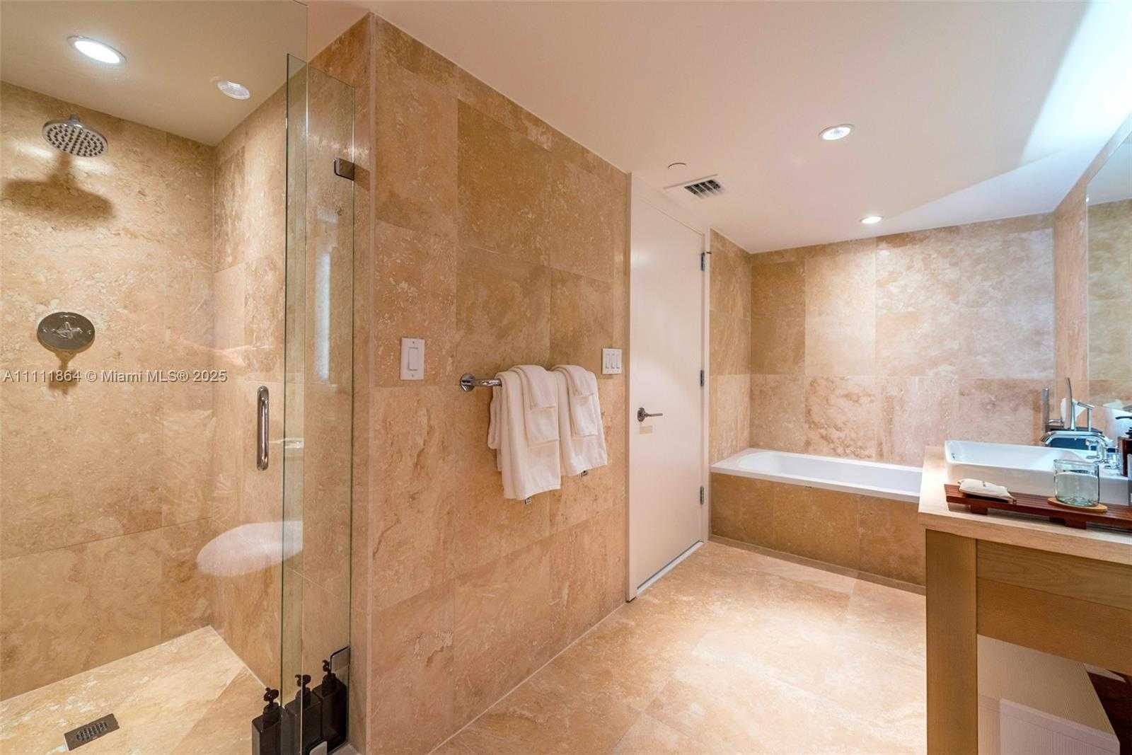 Small Image of 102 24TH ST #906, Miami Beach Number 5