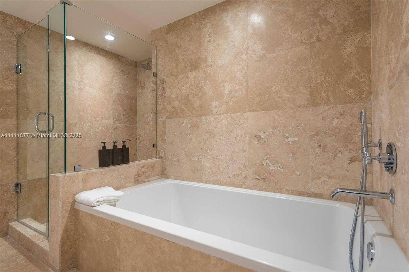 Small Image of 102 24TH ST #915, Miami Beach Number 11