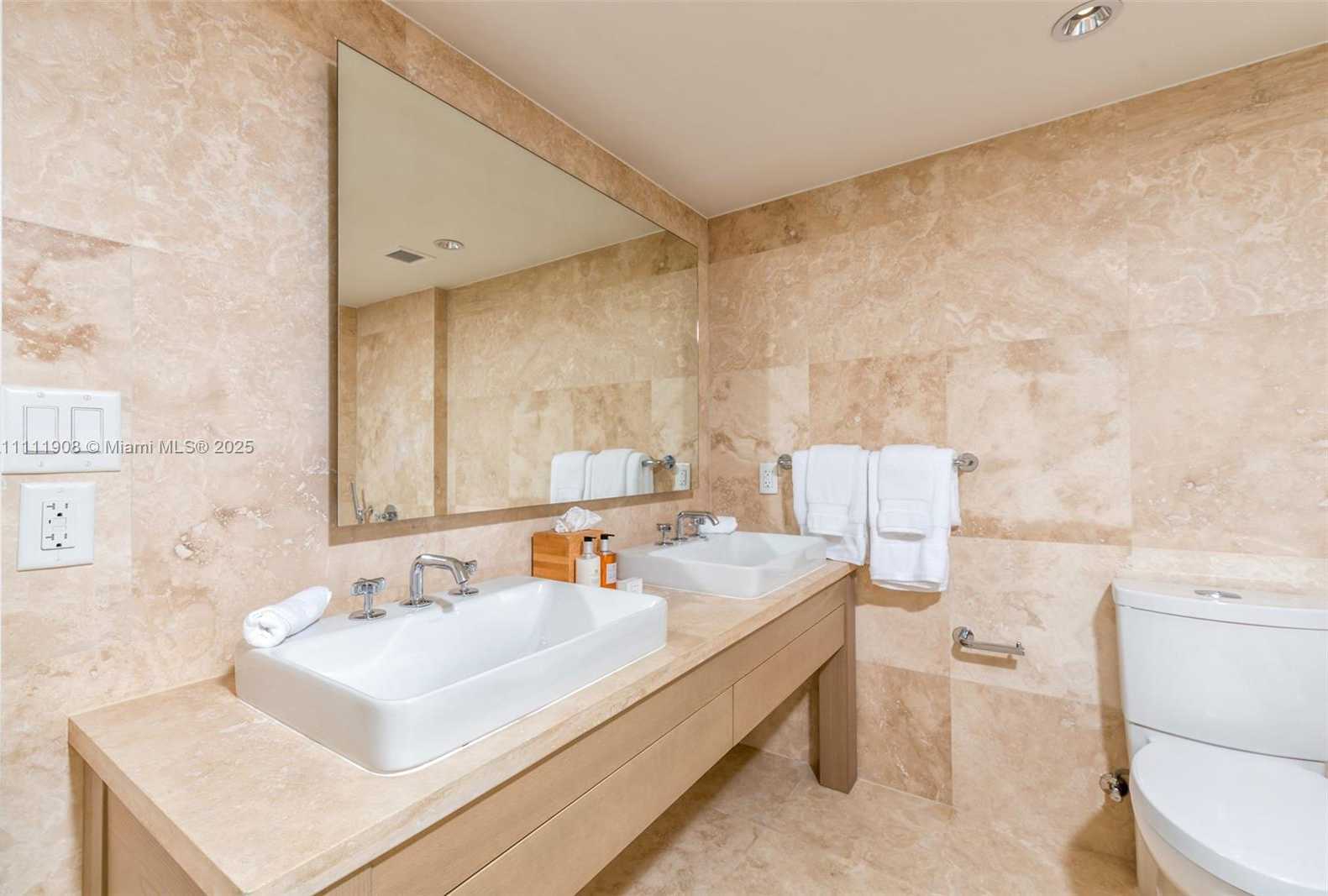 Small Image of 102 24TH ST #1019, Miami Beach Number 10