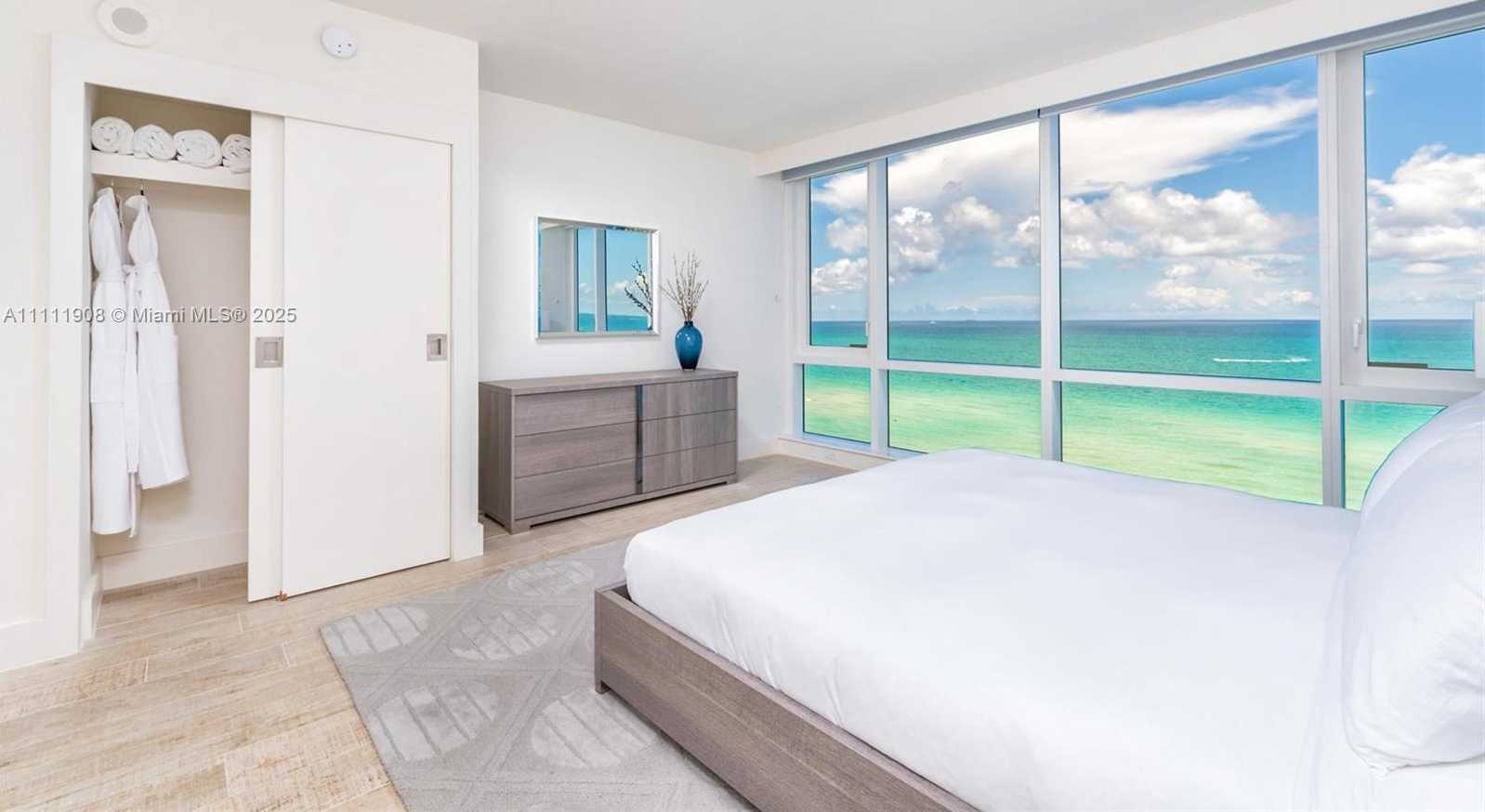 Small Image of 102 24TH ST #1019, Miami Beach Number 4