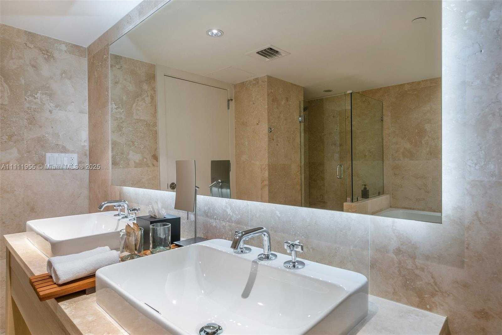 Small Image of 102 24TH ST #1144, Miami Beach Number 16