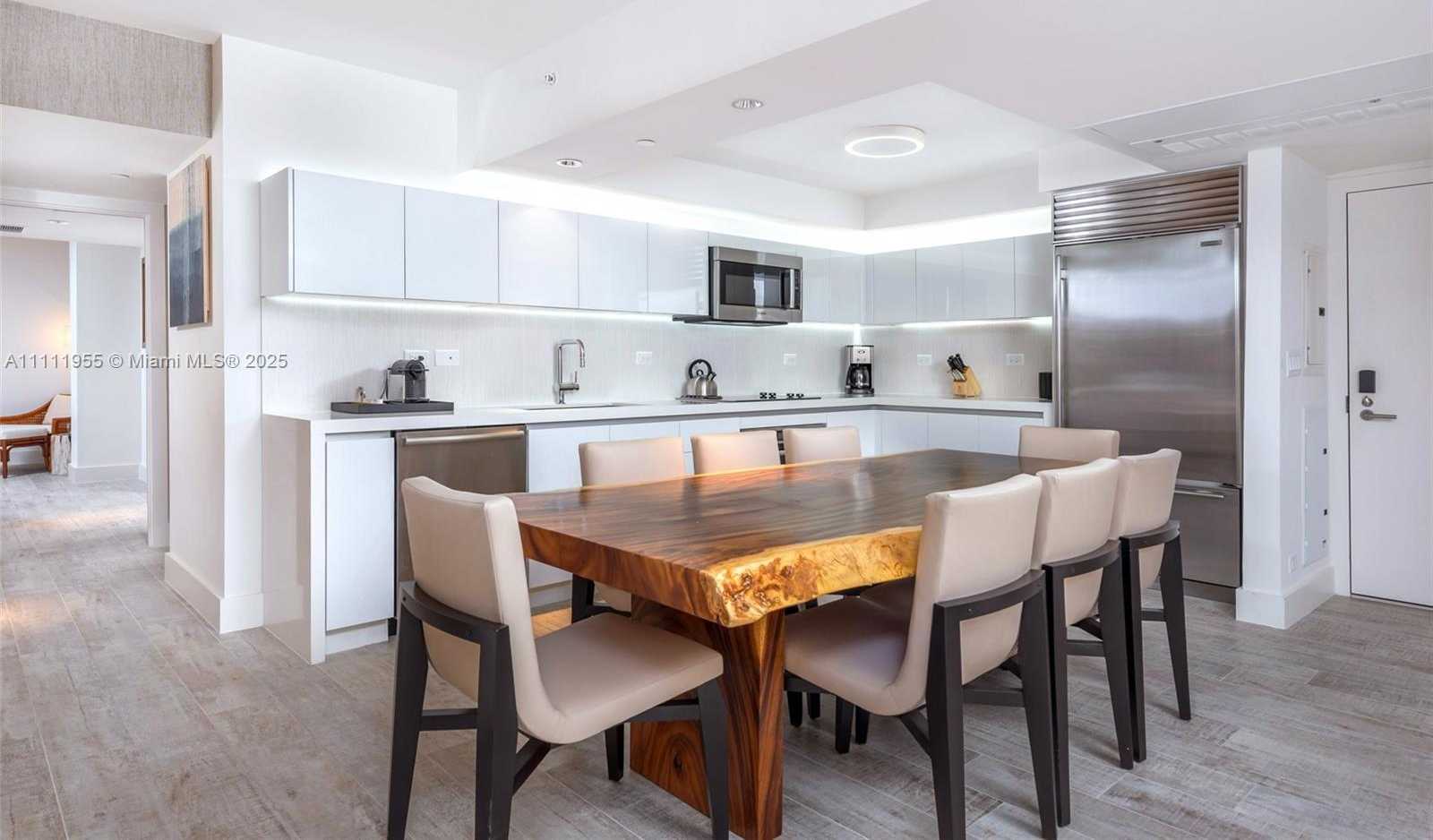 Small Image of 102 24TH ST #1144, Miami Beach Number 3