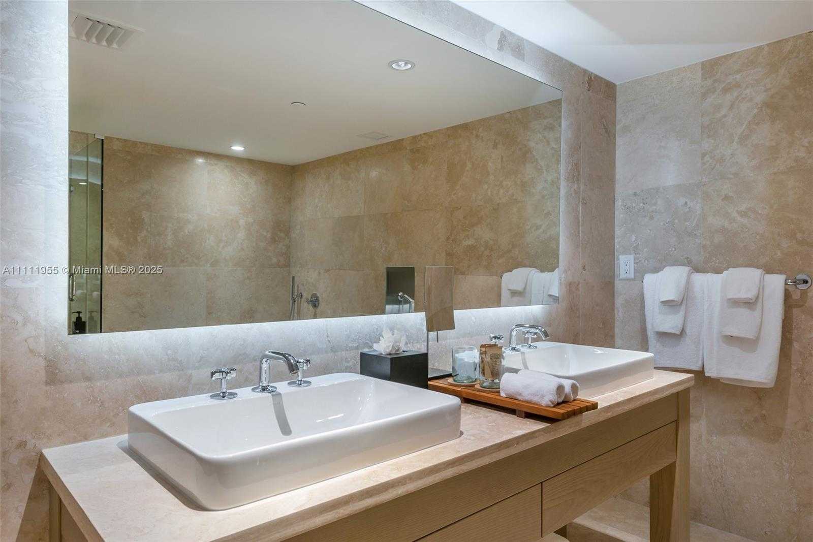 Small Image of 102 24TH ST #1144, Miami Beach Number 5