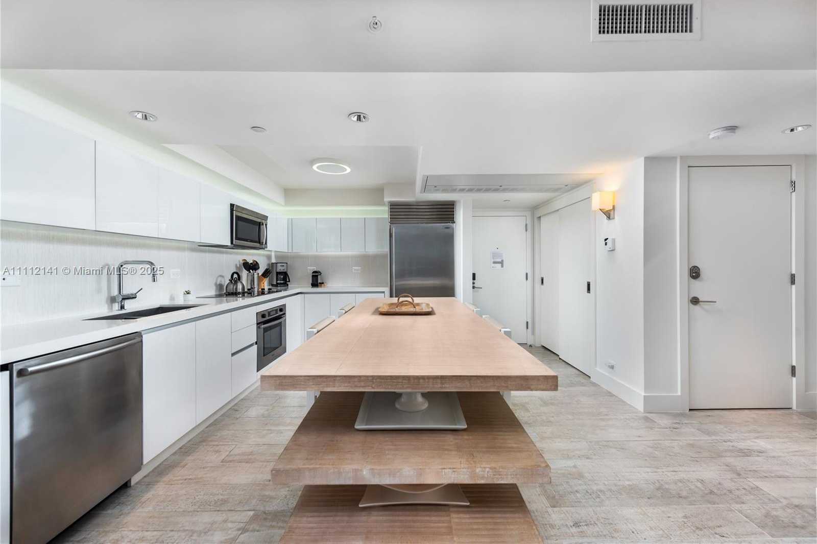 Small Image of 102 24TH ST #1208, Miami Beach Number 12