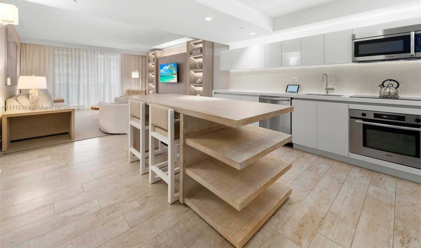 Small Image of 102 24TH ST #1211, Miami Beach Number 3