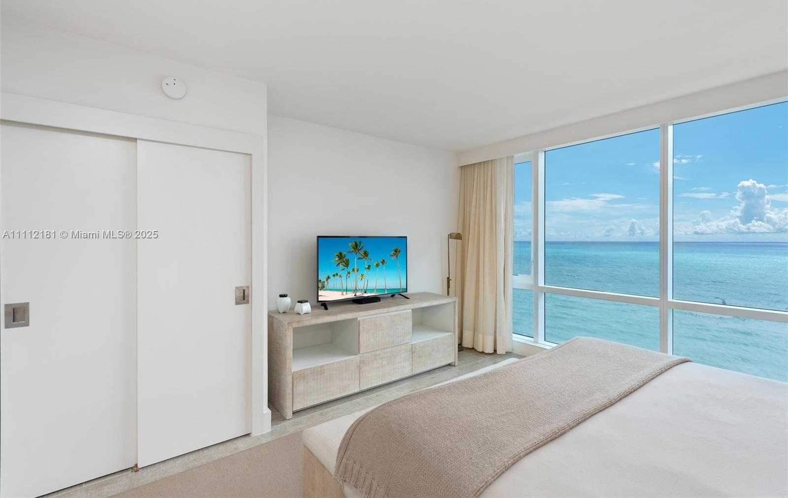 Small Image of 102 24TH ST #1219, Miami Beach Number 12