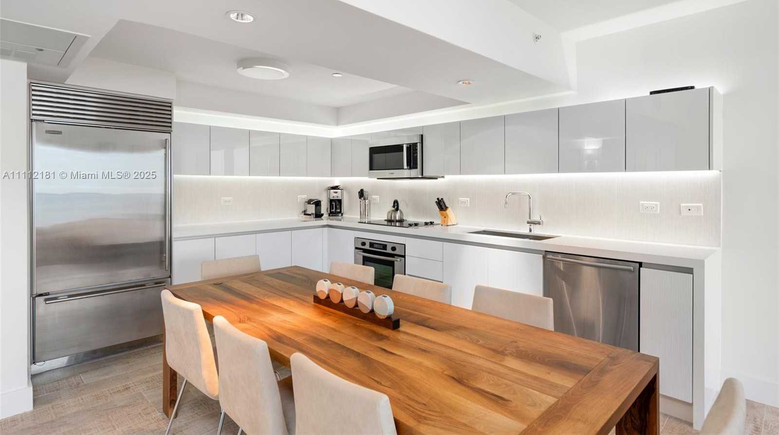 Small Image of 102 24TH ST #1219, Miami Beach Number 4