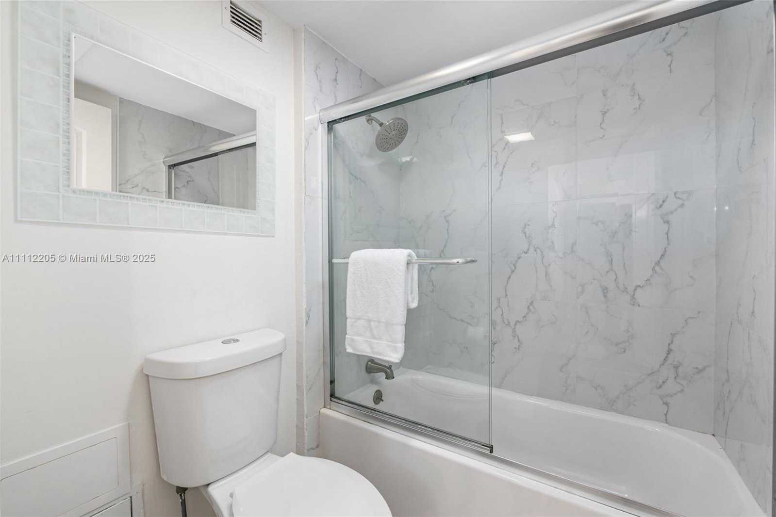 Small Image of 2301 COLLINS AVE #328, Miami Beach Number 13