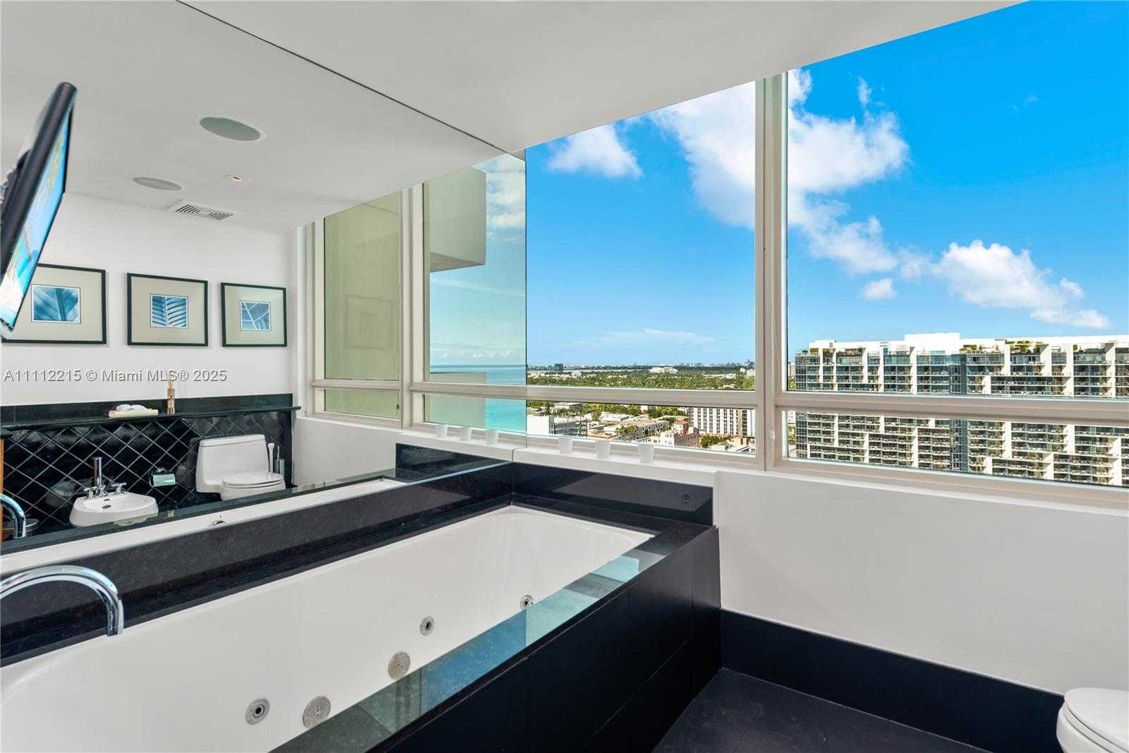 Small Image of 101 20TH ST #2401, Miami Beach Number 16