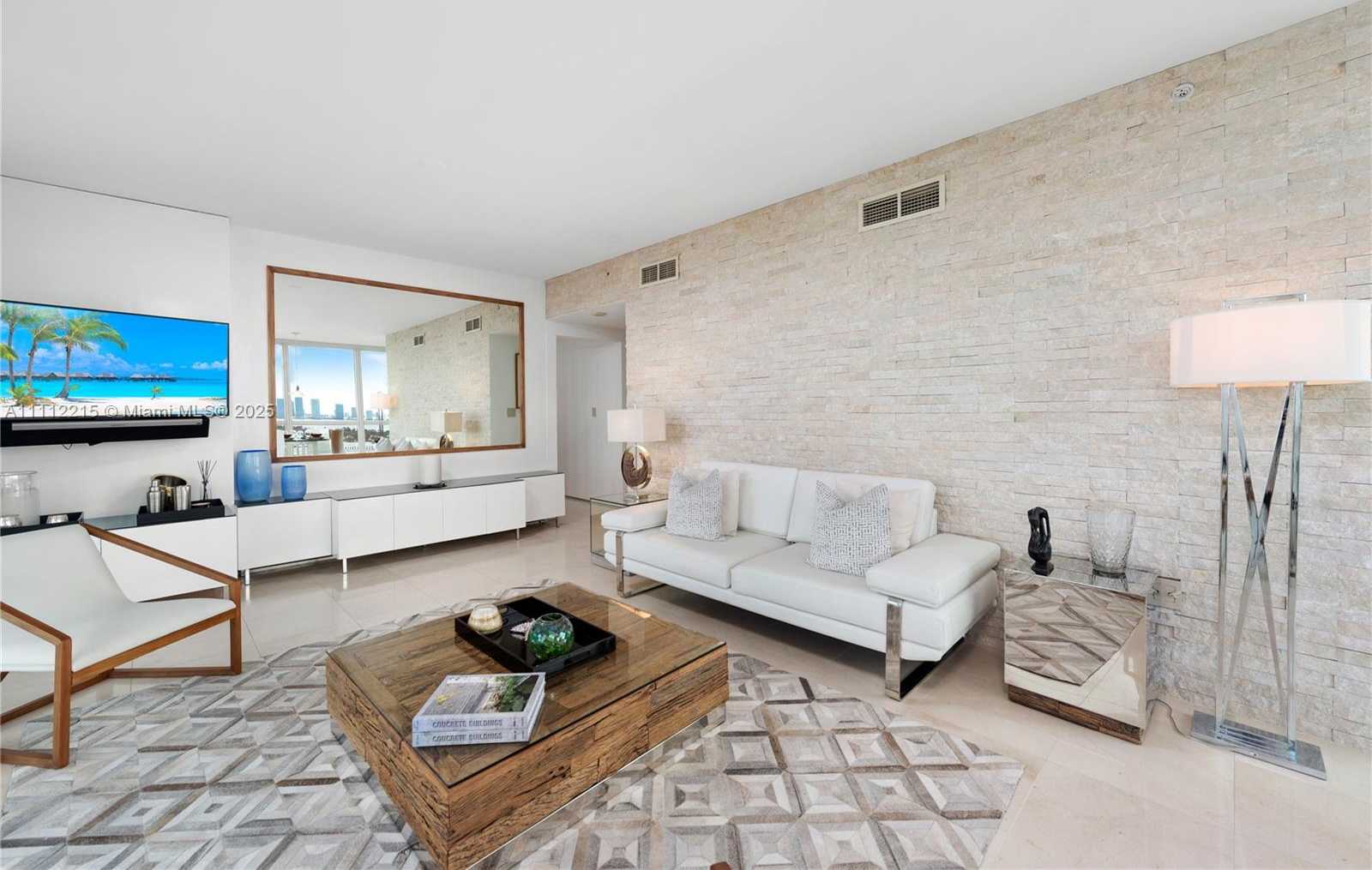 Small Image of 101 20TH ST #2401, Miami Beach Number 19