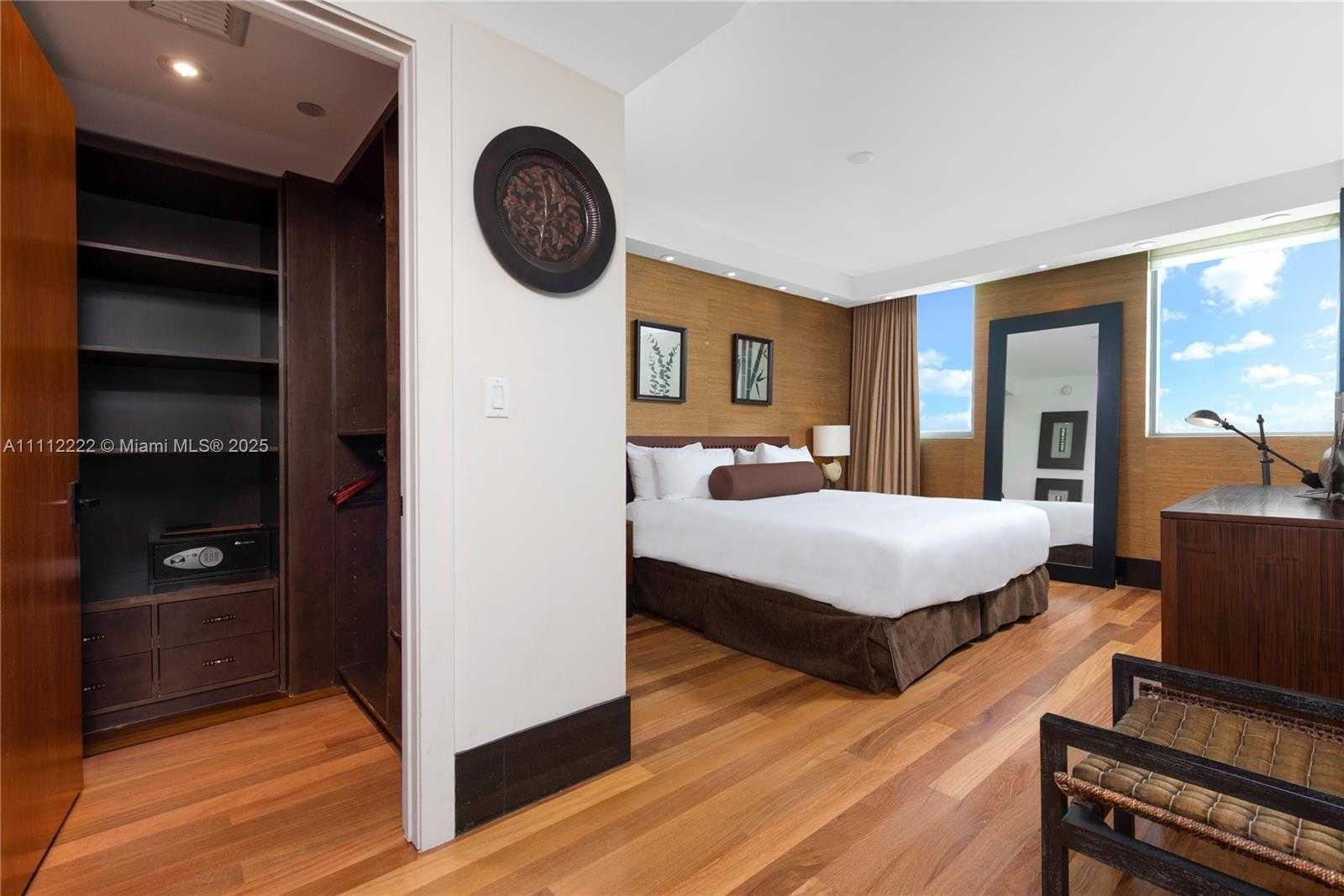 Small Image of 101 20TH ST #2402, Miami Beach Number 11