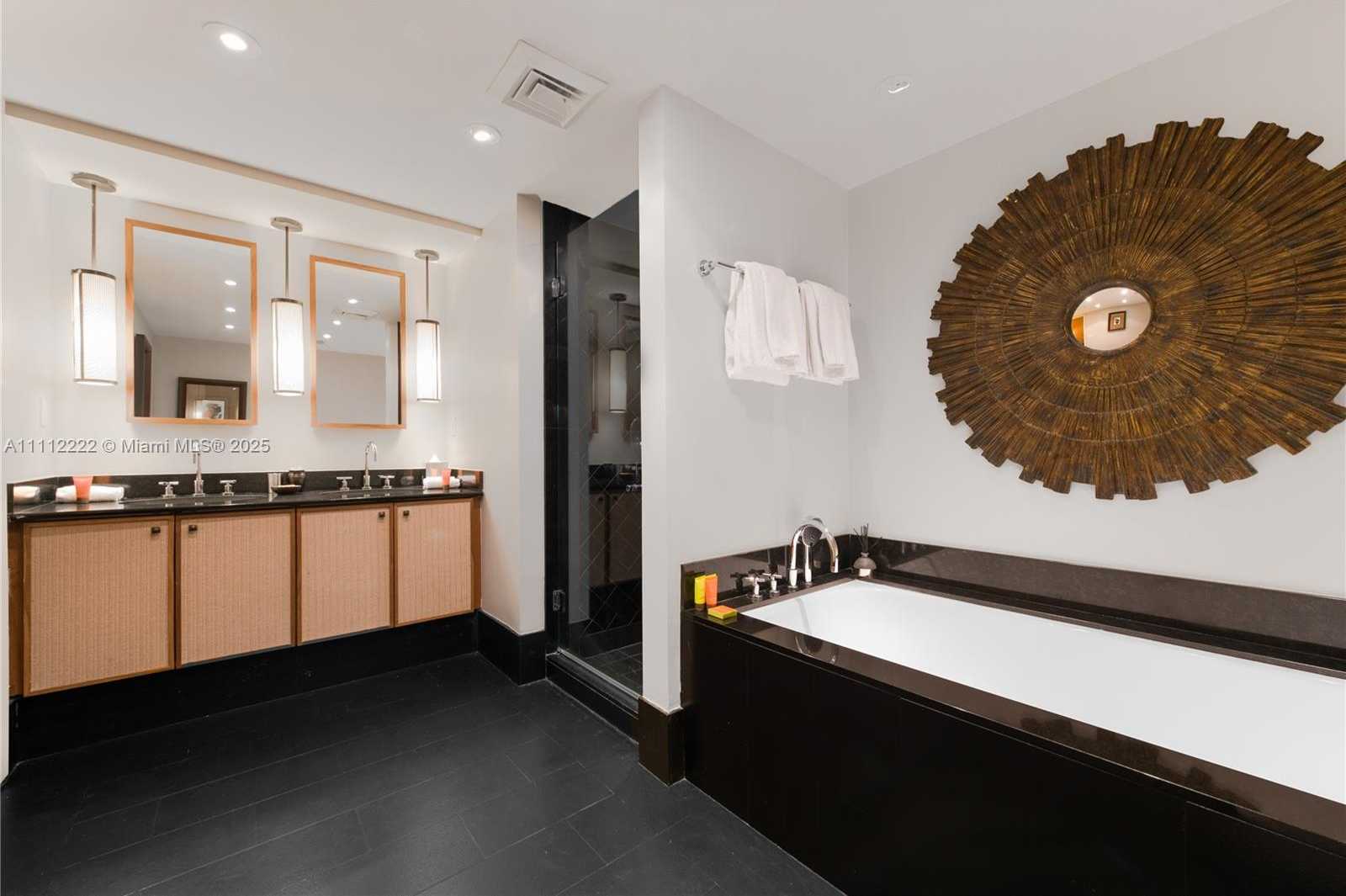 Small Image of 101 20TH ST #2402, Miami Beach Number 14