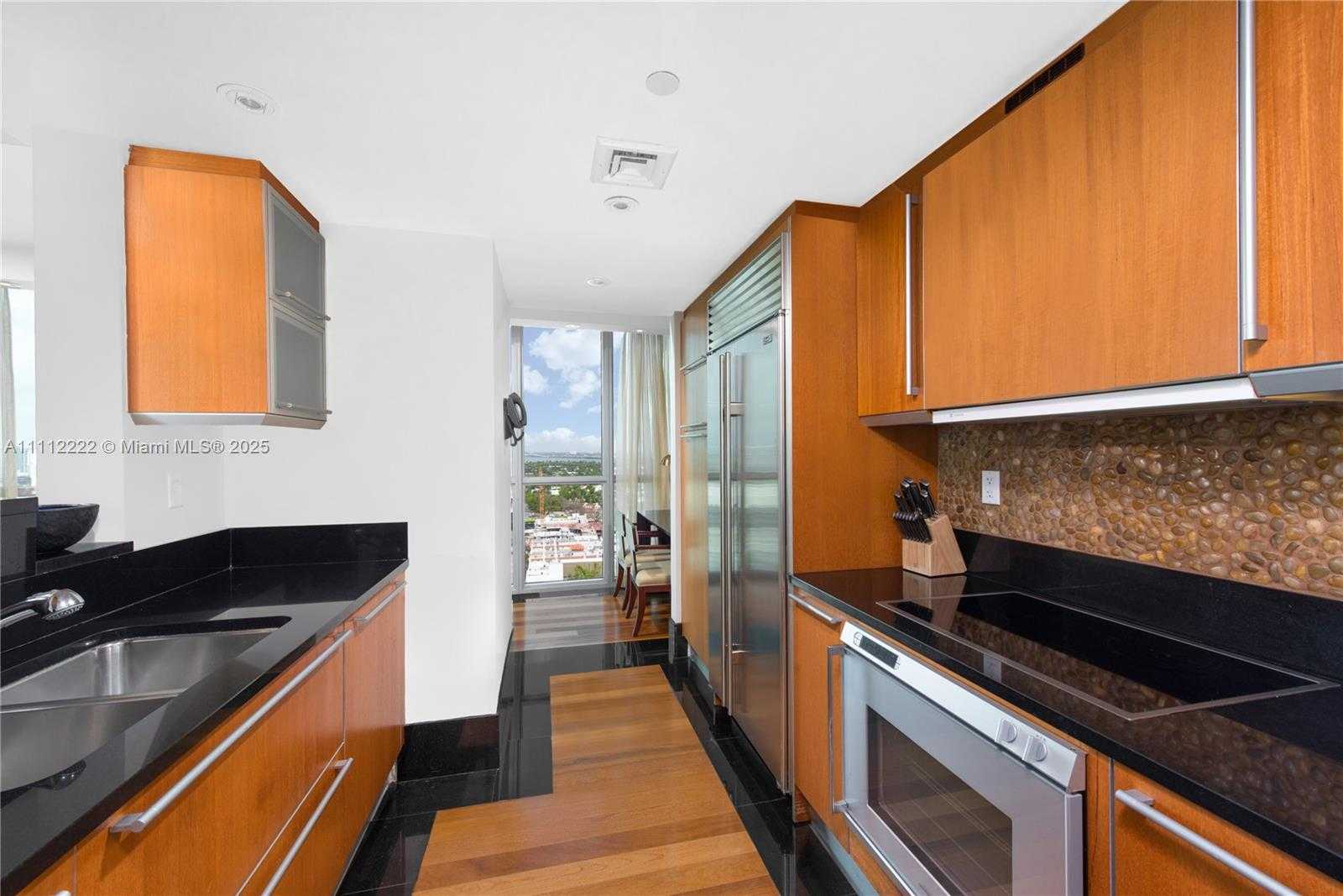 Small Image of 101 20TH ST #2402, Miami Beach Number 4
