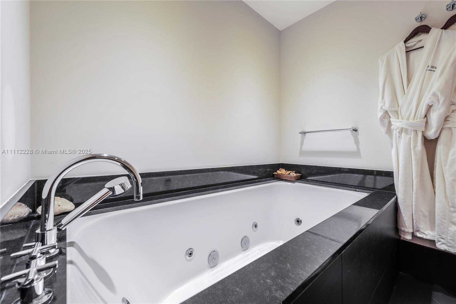 Small Image of 101 20TH ST #2707, Miami Beach Number 20