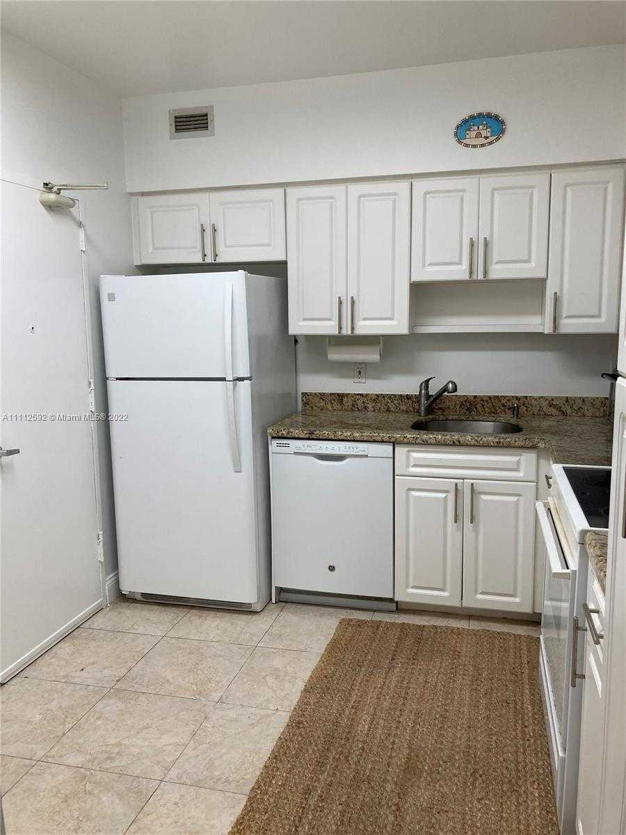 Small Image of 5161 COLLINS AVE #210, Miami Beach Number 11