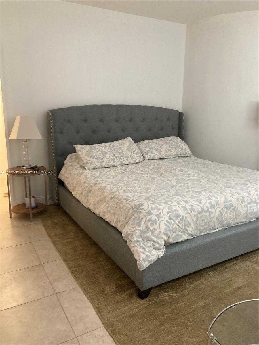 Small Image of 5161 COLLINS AVE #210, Miami Beach Number 13