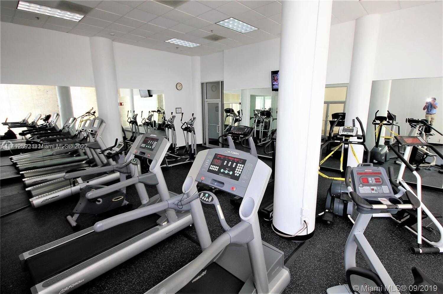 Small Image of 5161 COLLINS AVE #210, Miami Beach Number 20