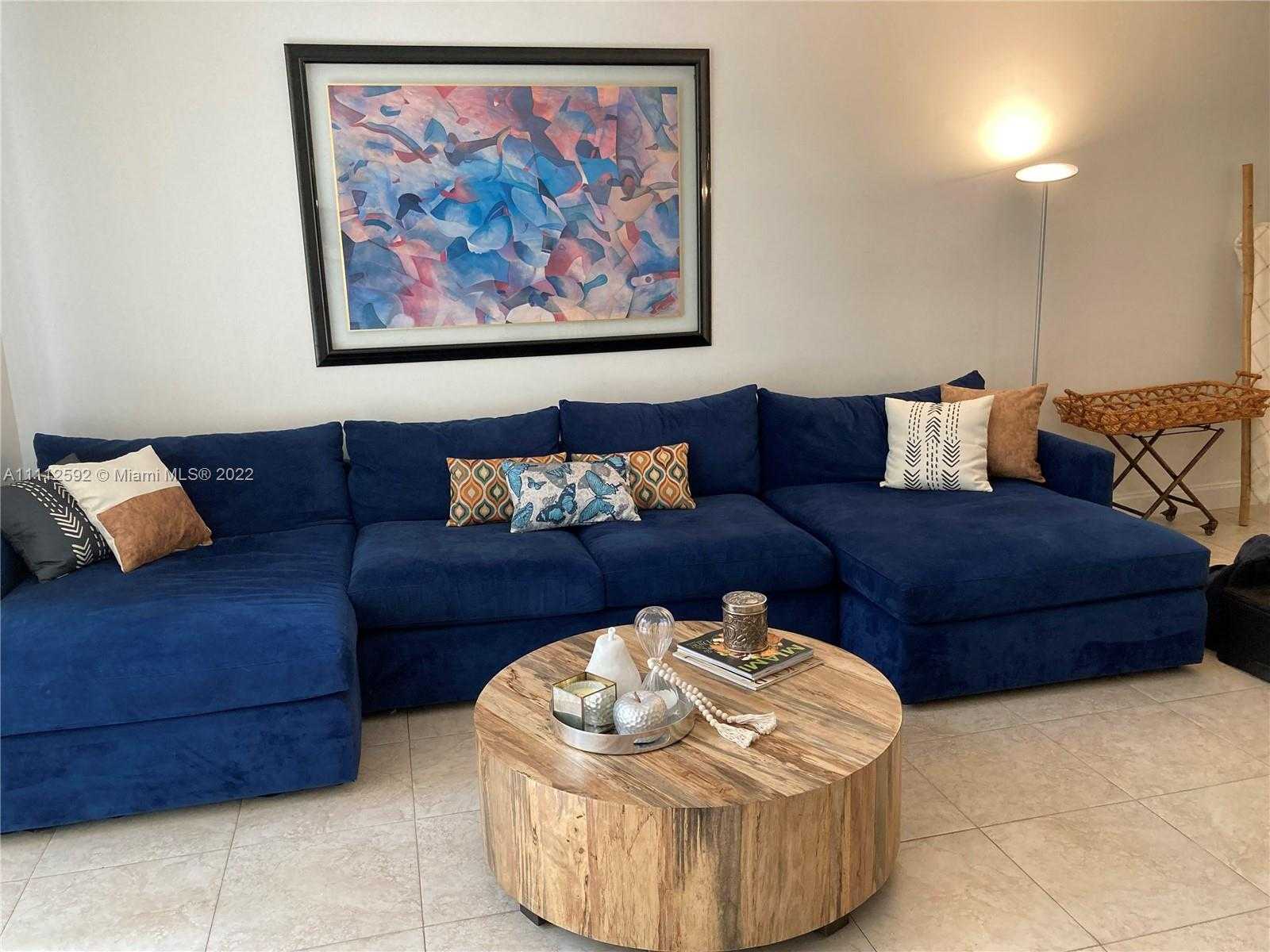 Small Image of 5161 COLLINS AVE #210, Miami Beach Number 7