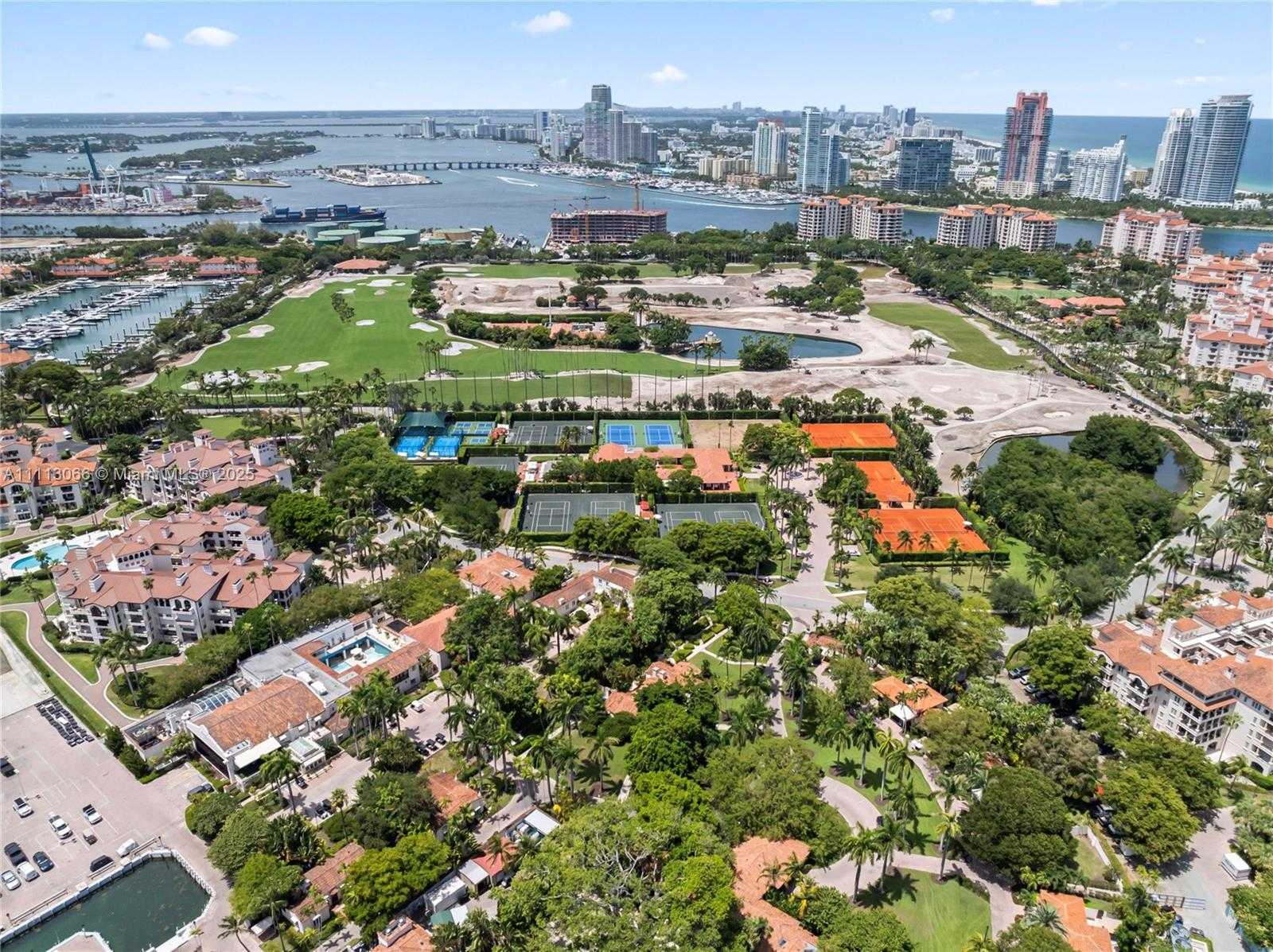 Small Image of 19143 FISHER ISLAND DR #19143, Miami Beach Number 14