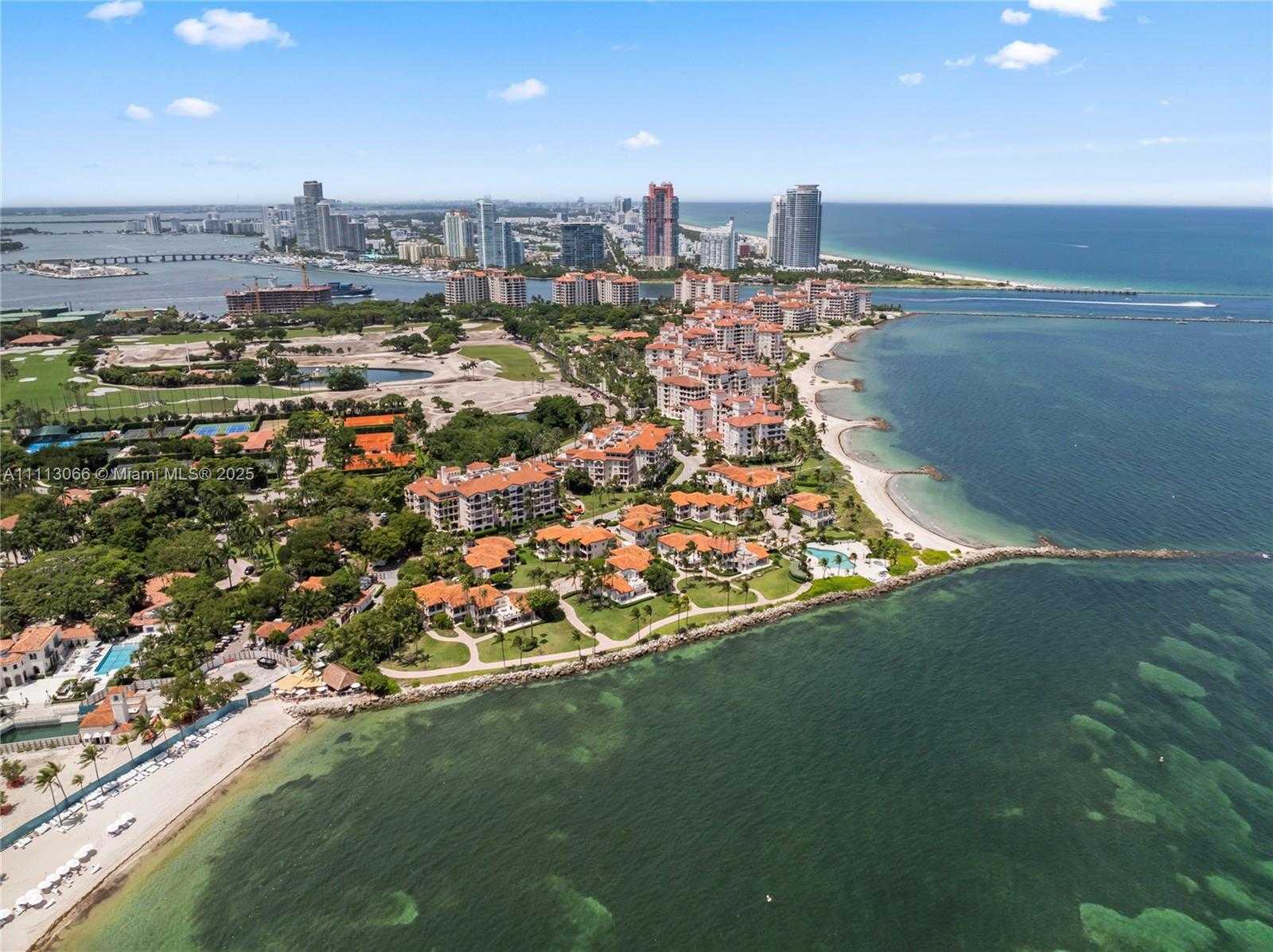 Small Image of 19143 FISHER ISLAND DR #19143, Miami Beach Number 16