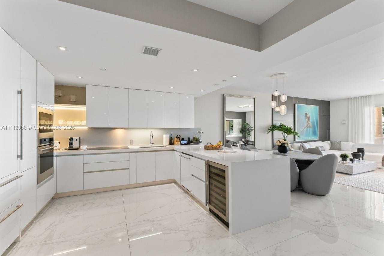 Small Image of 19143 FISHER ISLAND DR #19143, Miami Beach Number 24