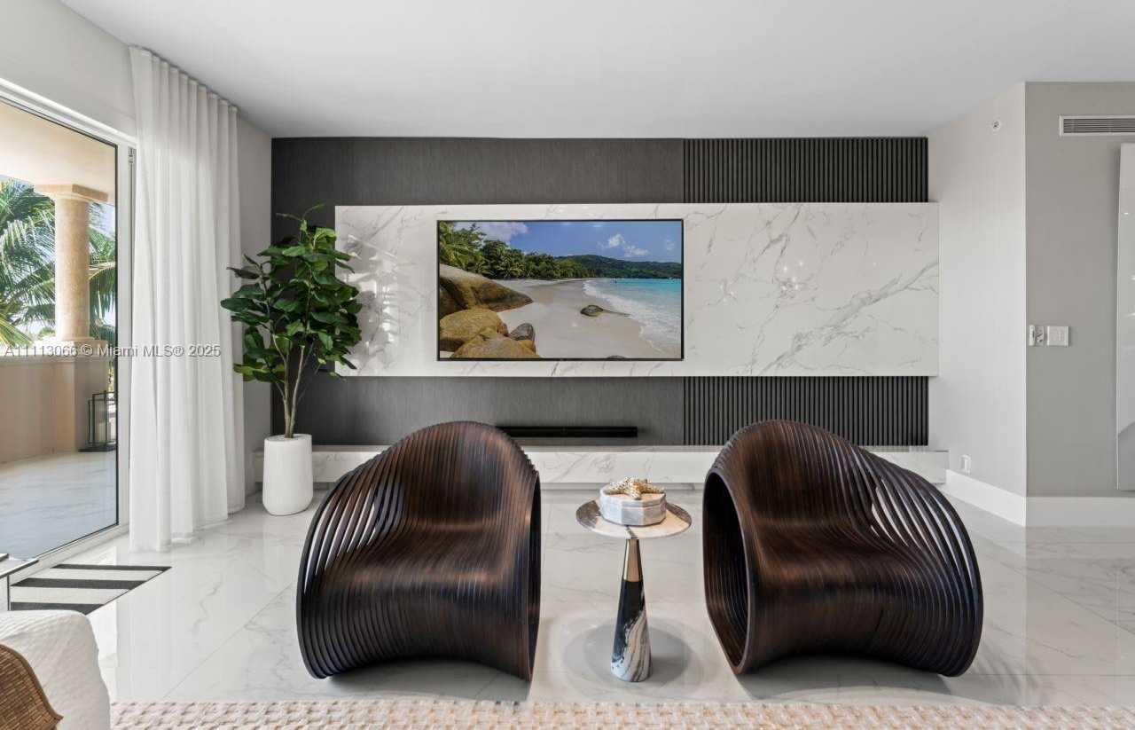 Small Image of 19143 FISHER ISLAND DR #19143, Miami Beach Number 36