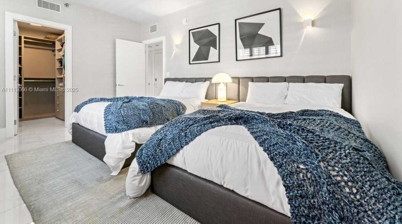 Small Image of 19143 FISHER ISLAND DR #19143, Miami Beach Number 44
