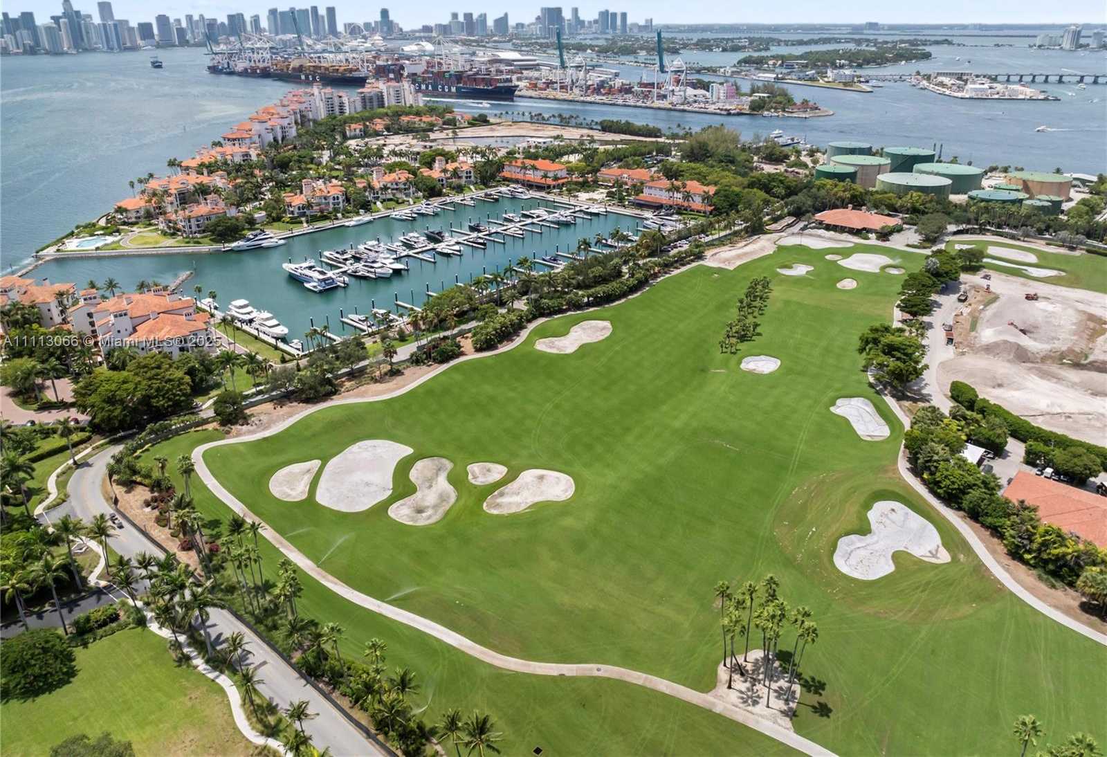 Small Image of 19143 FISHER ISLAND DR #19143, Miami Beach Number 5