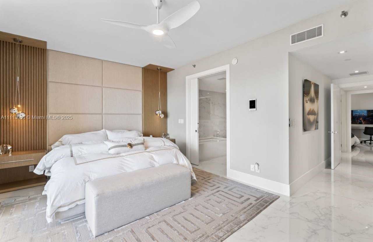 Small Image of 19143 FISHER ISLAND DR #19143, Miami Beach Number 53