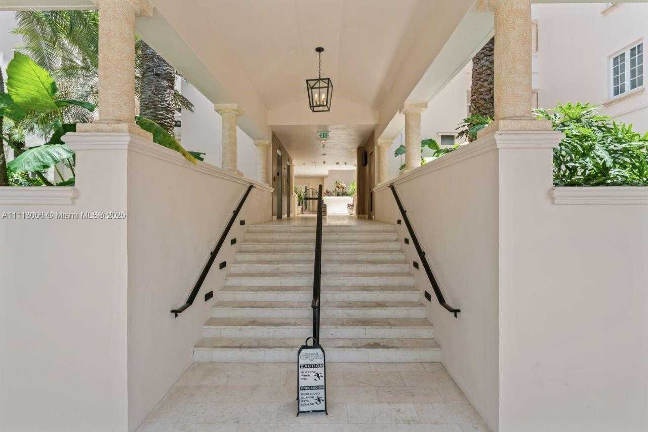 Small Image of 19143 FISHER ISLAND DR #19143, Miami Beach Number 75
