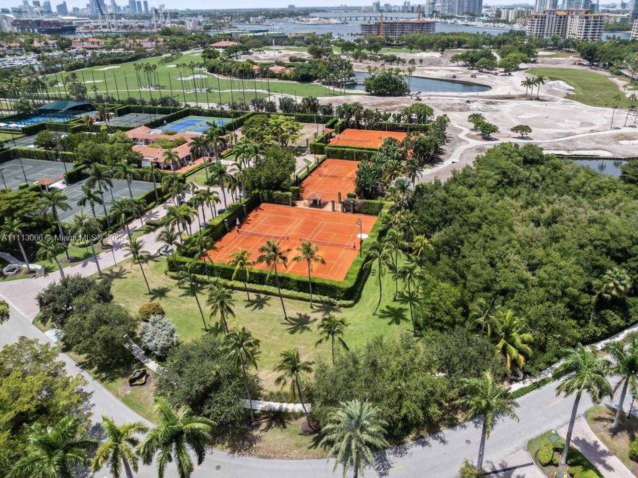 Small Image of 19143 FISHER ISLAND DR #19143, Miami Beach Number 89