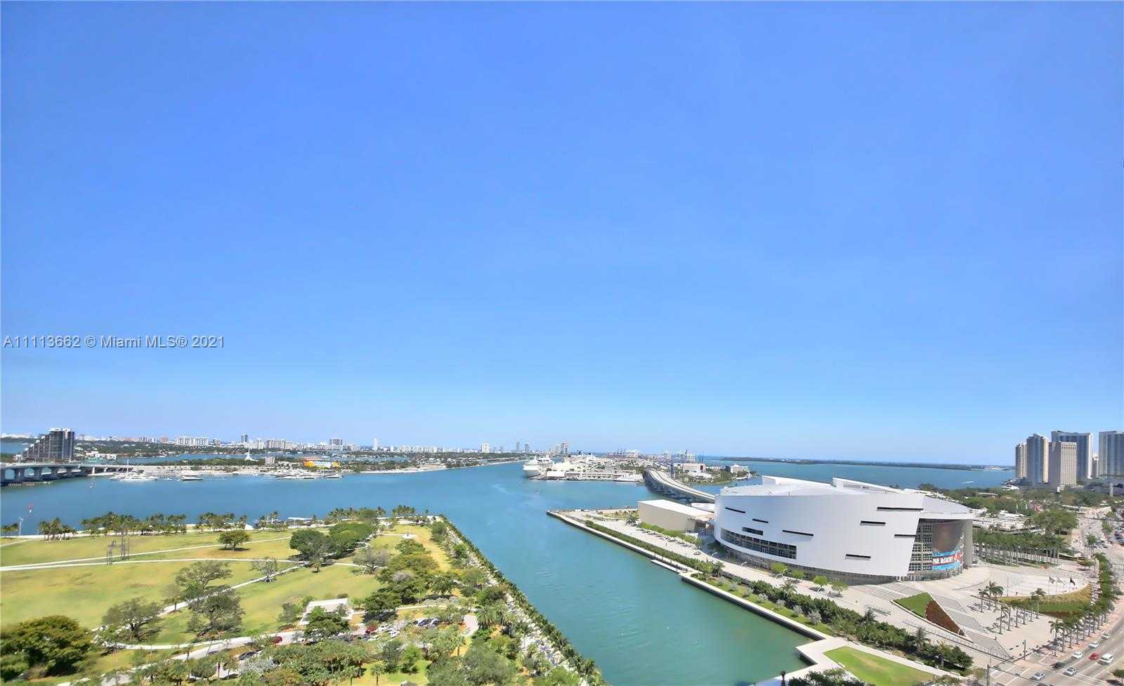 Small Image of 900 Biscayne Blvd, Miami, FL 33132, USA Number 10