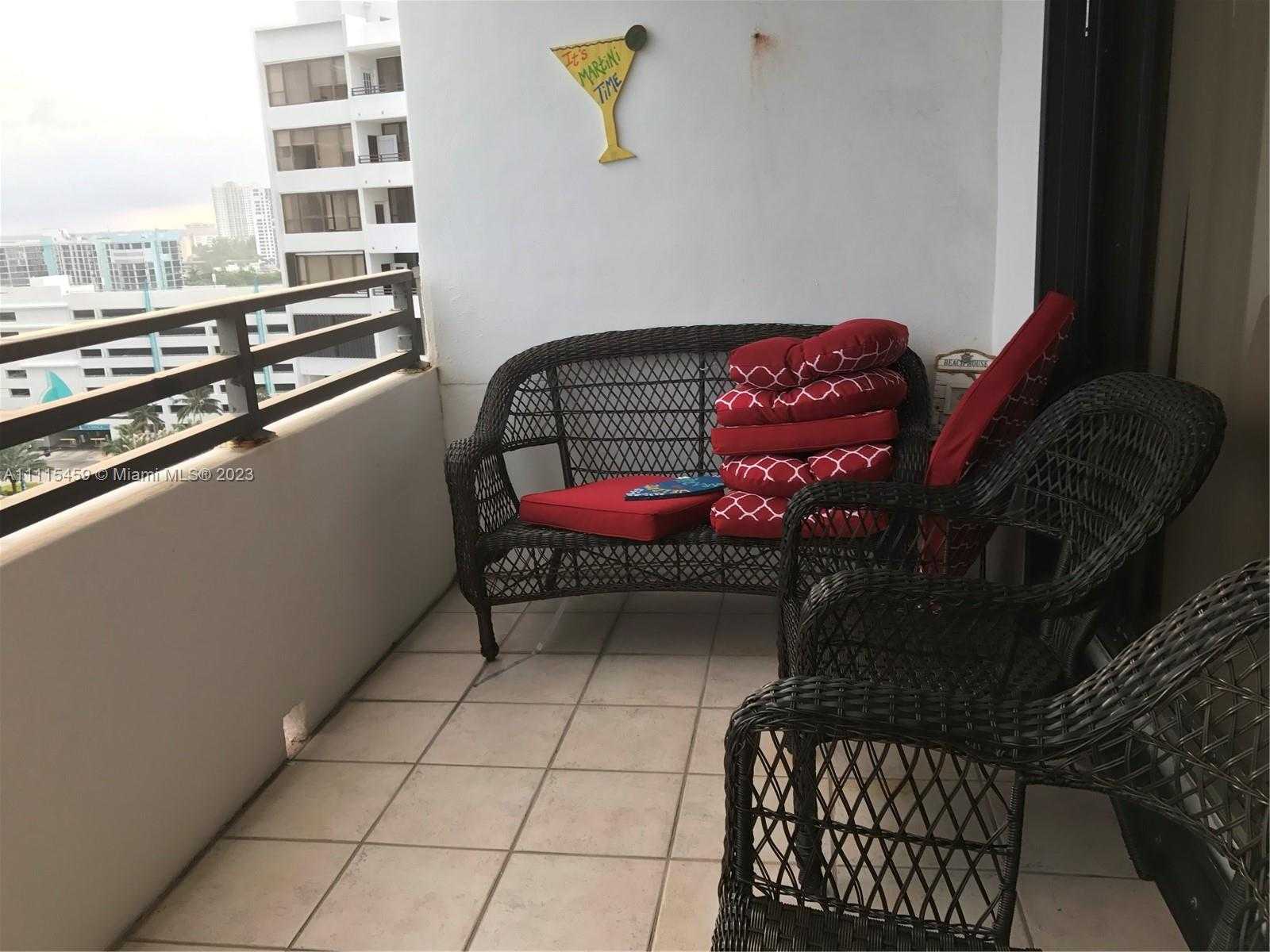 Small Image of 3505 SOUTH OCEAN DR #1215, Hollywood Number 9