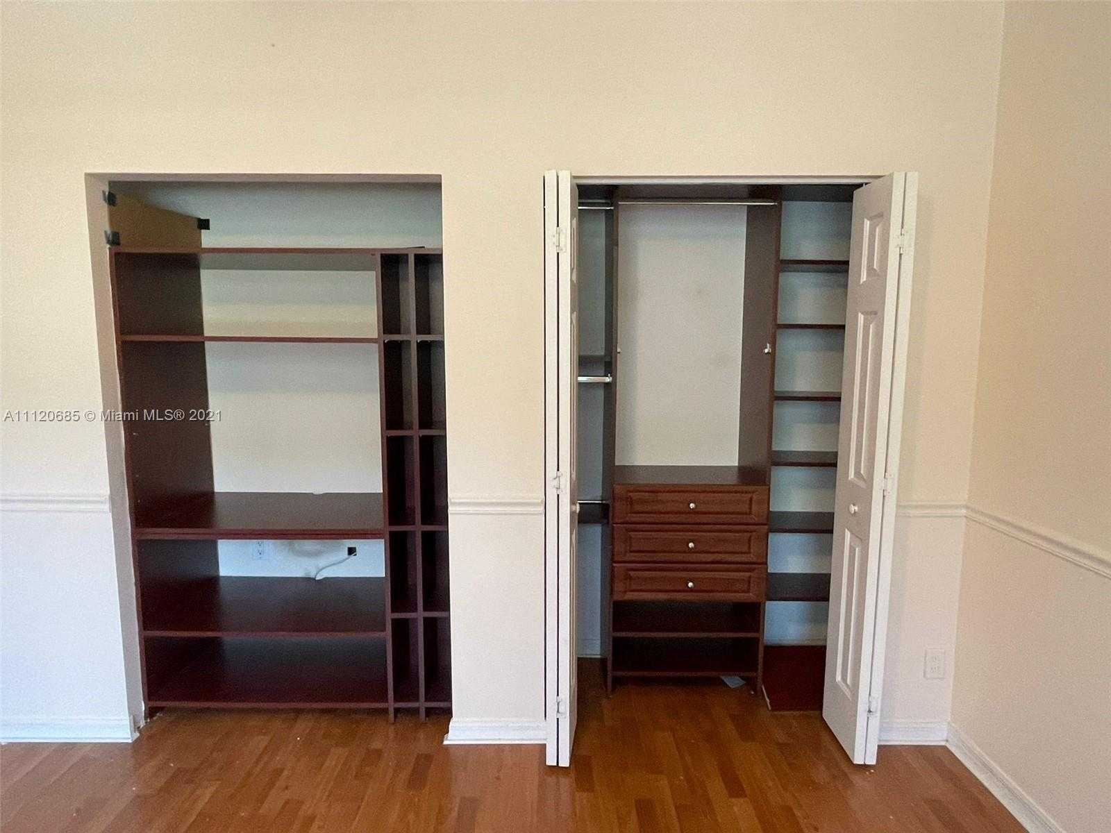 Small Image of 3820 SW 48th Ave, Pembroke Park, FL 33023, USA Number 17