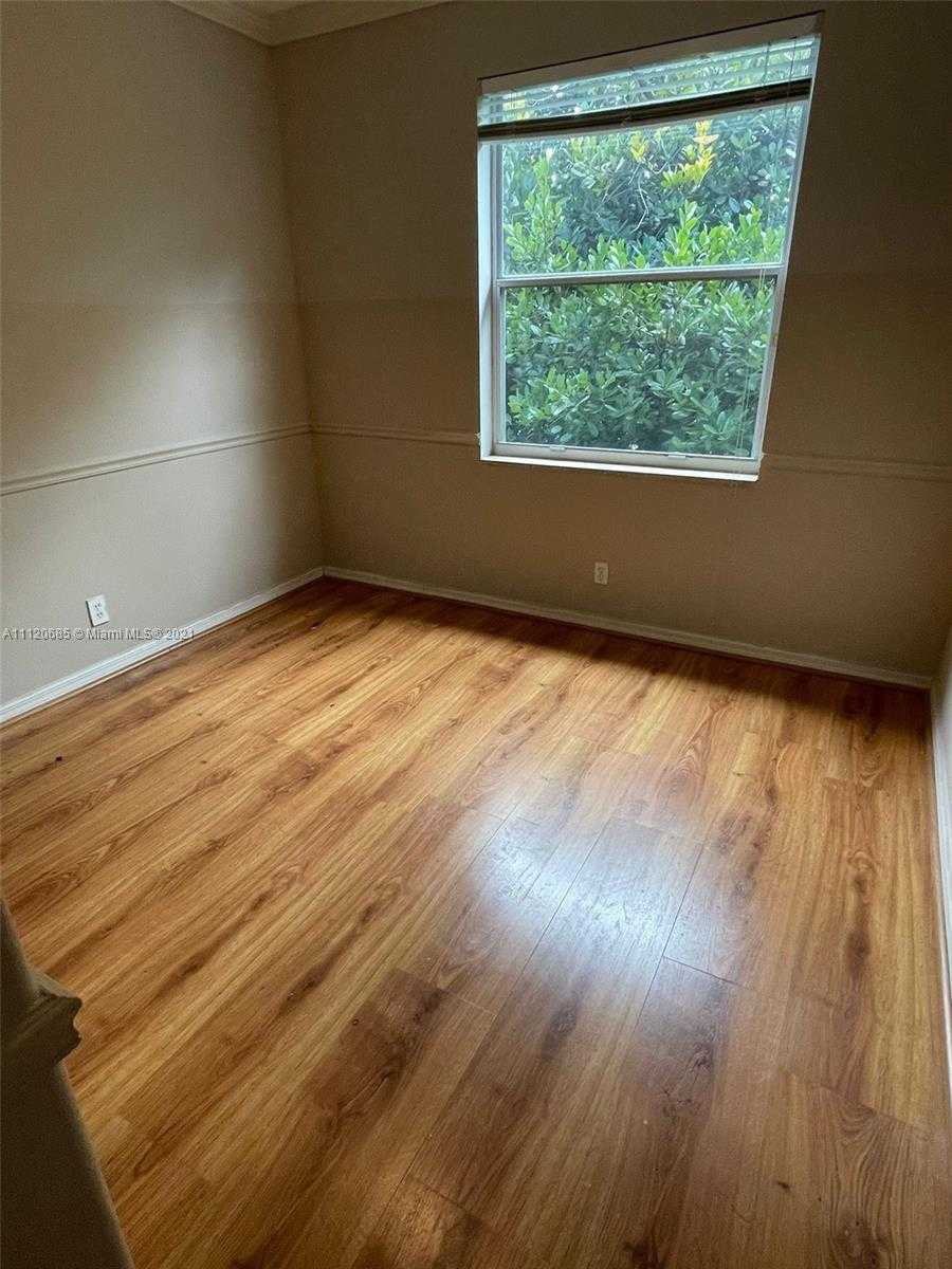 Small Image of 3820 SW 48th Ave, Pembroke Park, FL 33023, USA Number 21