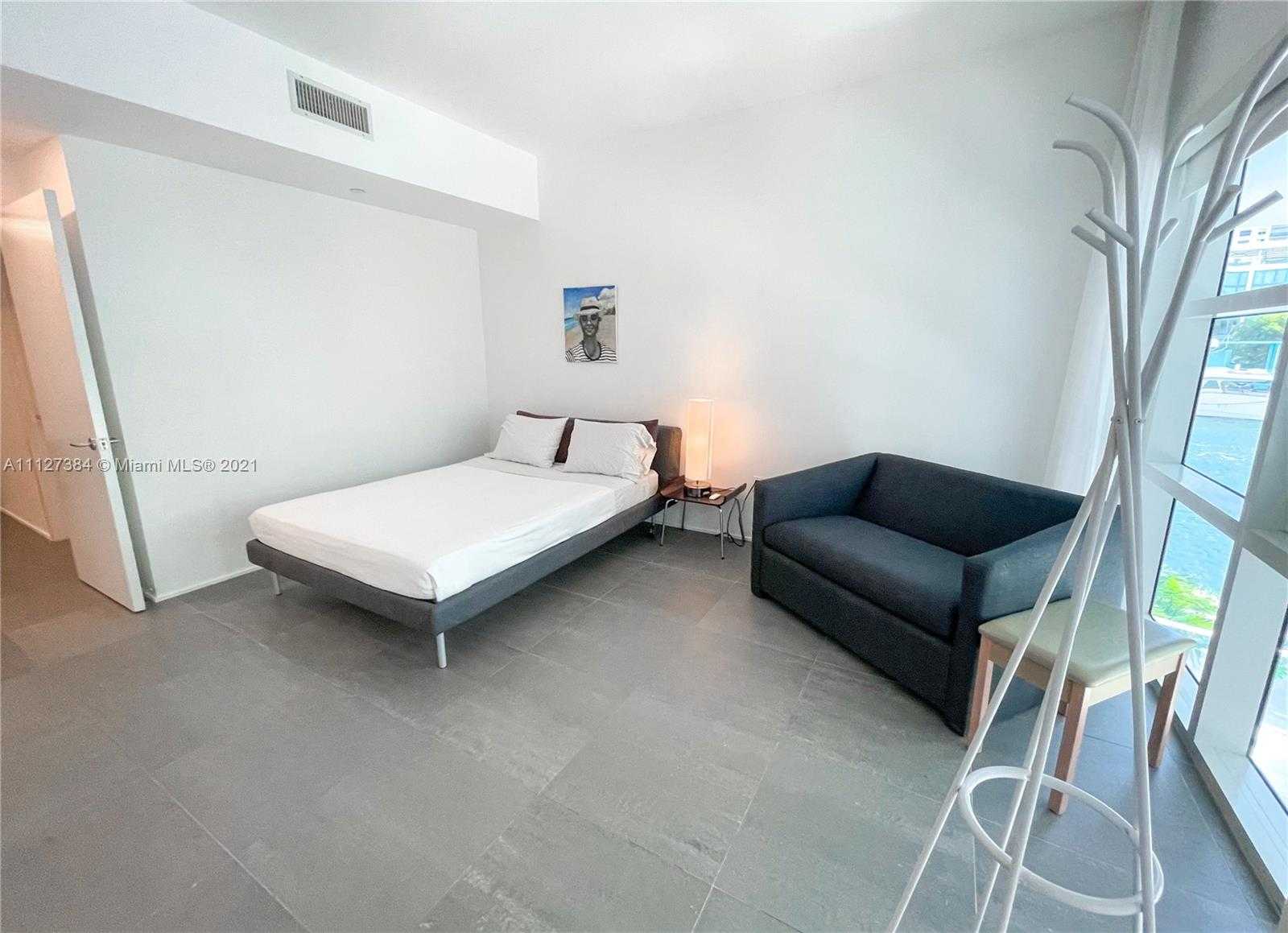 Small Image of 6103 Aqua Ave, Miami Beach, FL 33141, USA Number 10