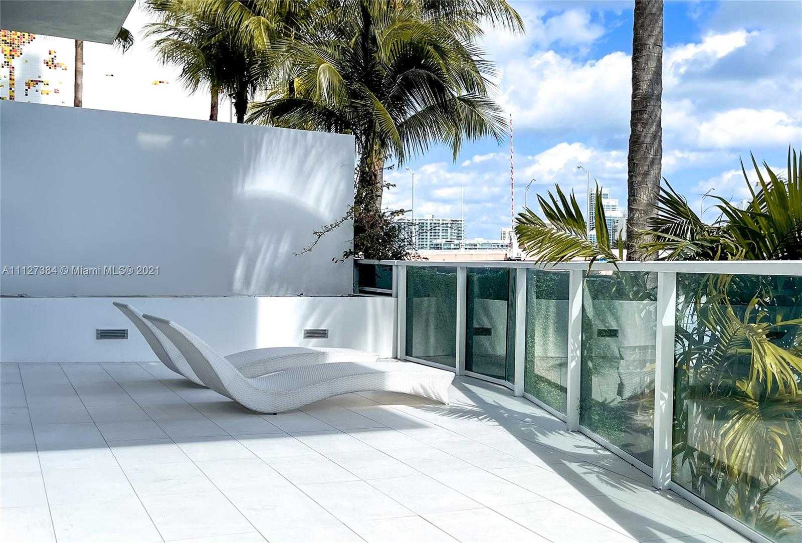 Small Image of 6103 Aqua Ave, Miami Beach, FL 33141, USA Number 14