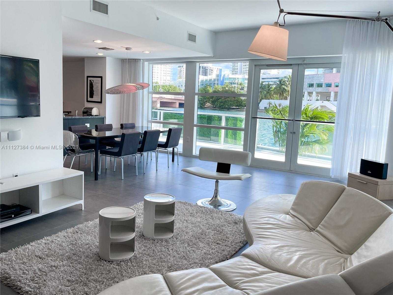 Small Image of 6103 Aqua Ave, Miami Beach, FL 33141, USA Number 3