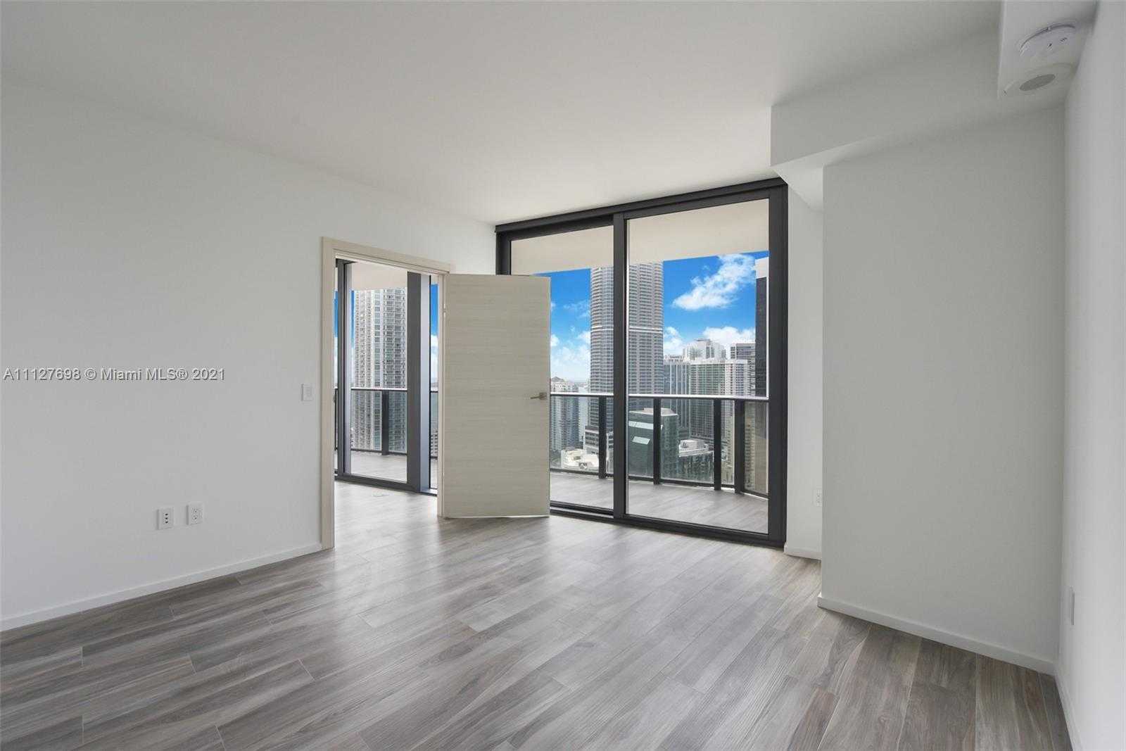 Small Image of 801 S Miami Ave, Miami, FL 33131, USA Number 4