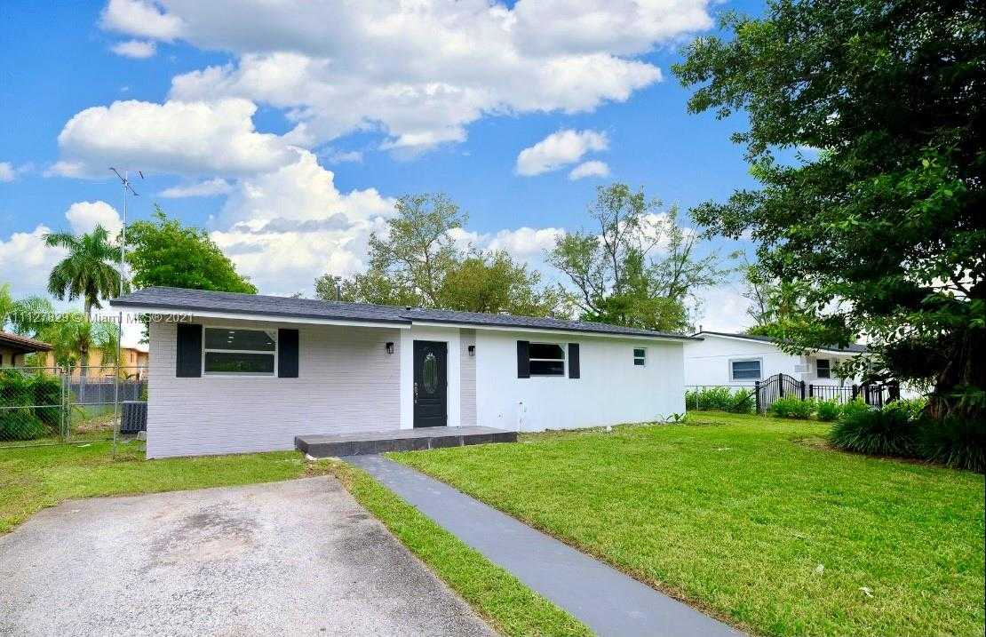 Small Image of 6253 SW 62nd Ct, South Miami, FL 33143, USA Number 2