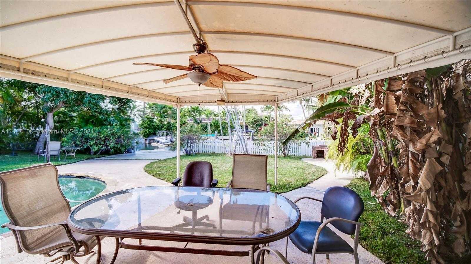Small Image of 7700 Hawthorne Ave, Miami Beach, FL 33141, USA Number 34