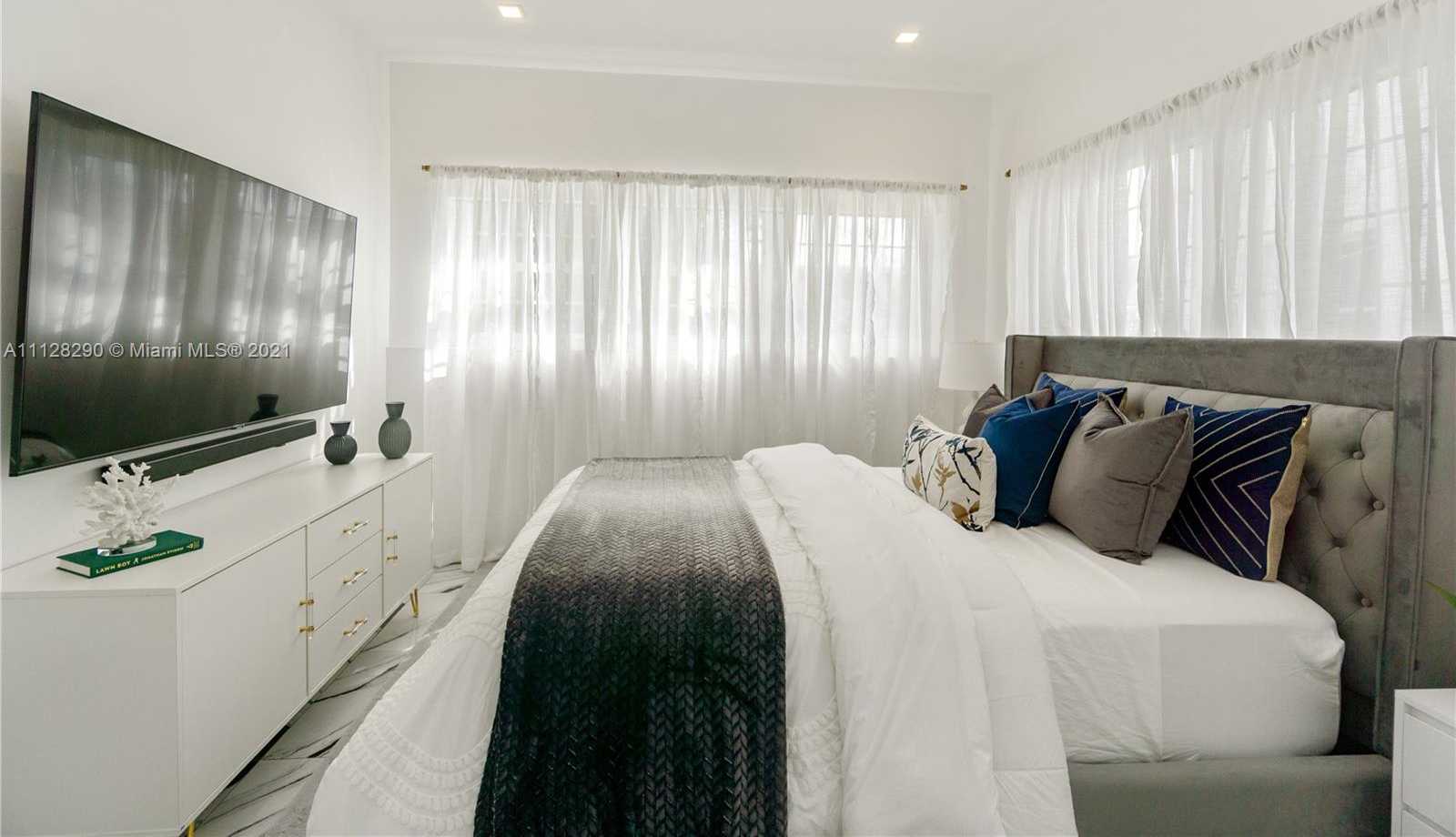 Small Image of 1544 Michigan Ave, Miami Beach, FL 33139, USA Number 13